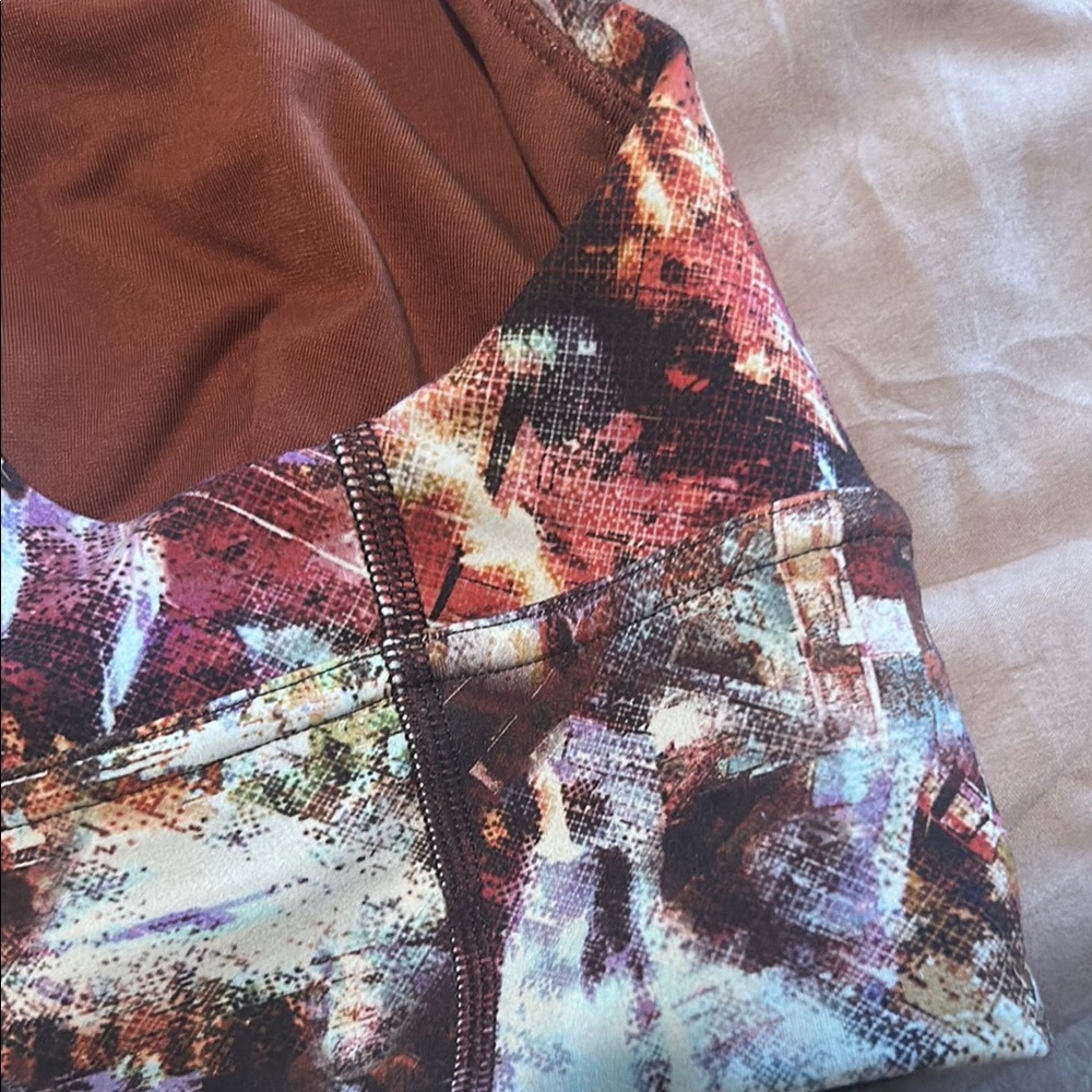 LULULEMON Abstract Print Women's Sports Top - Picture 5 of 7